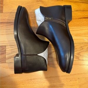 New Women’s Frye Melissa Shootie 2